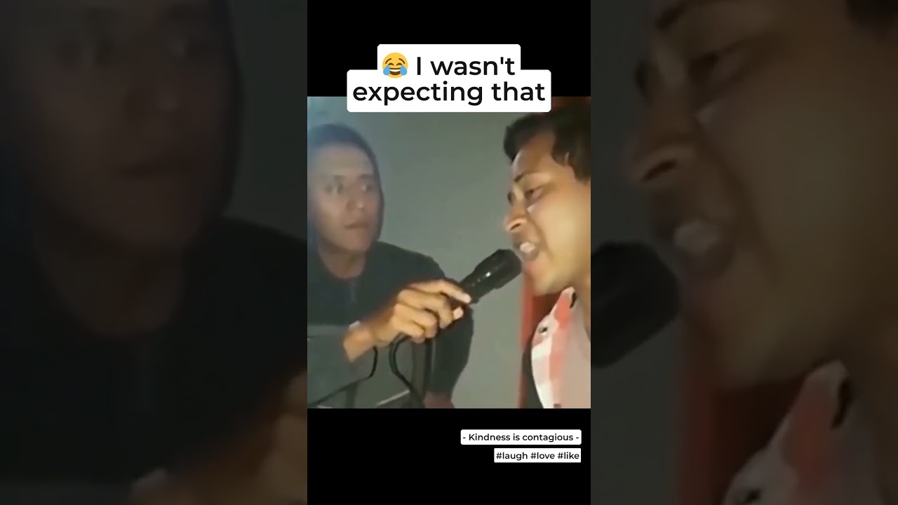 Microphone Move Ends in Hilarious Scream | Comedy Fiesta Shorts