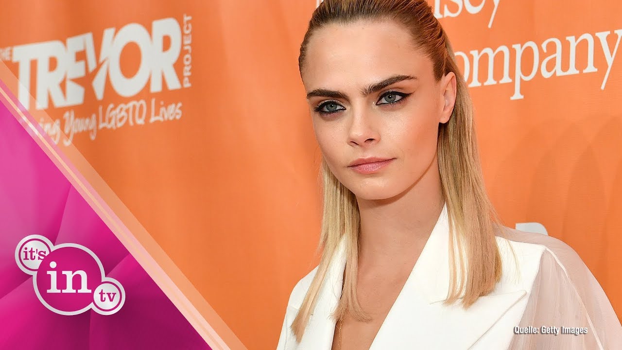 Cara Delevingne gesteht: Sie ist Barfuß-Fan!