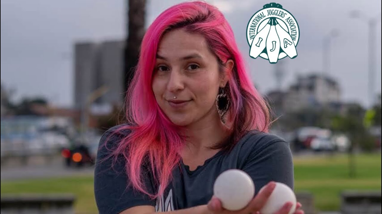 Bouncing ball juggling by Maria Maroma from Colombia | IJA Tricks of the Month