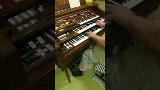 Download Lagu Love And Peace - played on Yamaha Electone D-85 MP3 Download Lagu Love And Peace - played on Yamaha Electone D-85 MP3