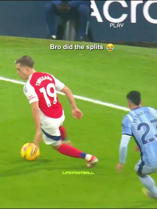 Pedro Porro Did The Splits Vs Trossard💀🤯 #shorts #football #soccer