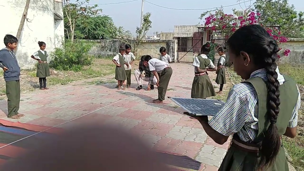 રોકેટ બનાવી તેને કાપેલ અંતરનુ માપન દ્વારા સૌથી નજીકનું અને સૌથીદૂરની સંકલ્પનાઓની સિદ્ધિ 