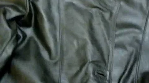 Como tirar manchas de mofo de jaqueta de couro sintético?