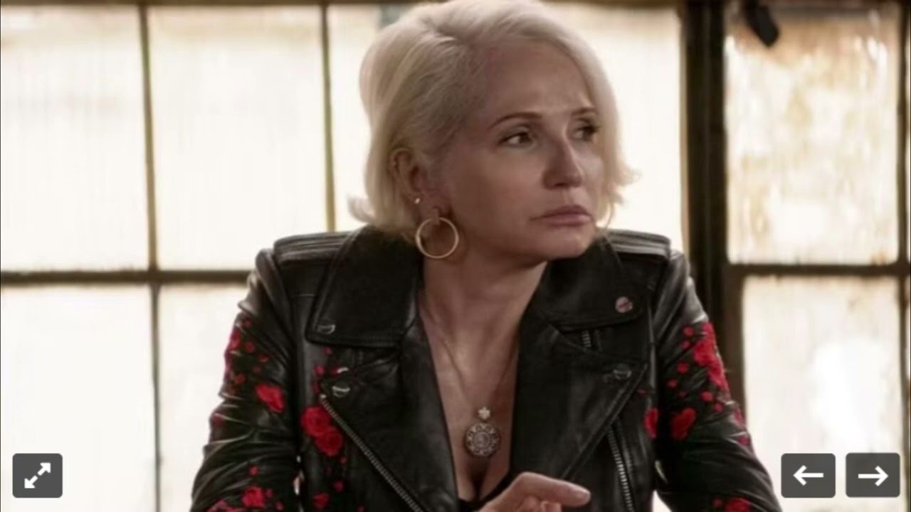 If You Miss Shameless, This 6 Season Show Now Streaming On Netflix Is The Perfect Replacement