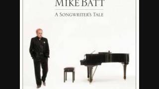 Video-Miniaturansicht von „Mike Batt Bright Eyes“