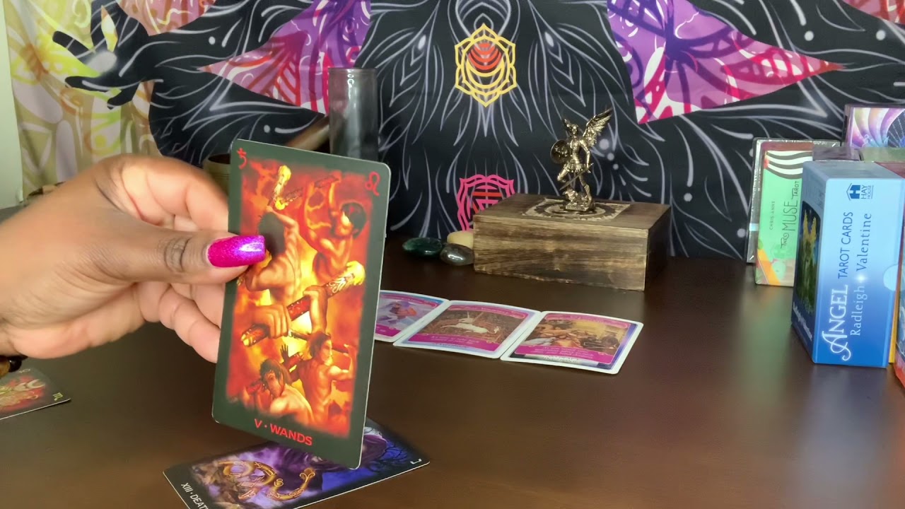 #GEMINI ♊️ THEY’RE REFUSING TO LET YOU GO! THIS PERSON IS IN-LOVE & OBSESSED OF BEING WITH YOU...