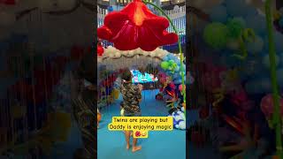 Twins r playing but Daddy is enjoying magic🌺😅#shortsfeed #trending #viralvideo #shorts #twins#dad