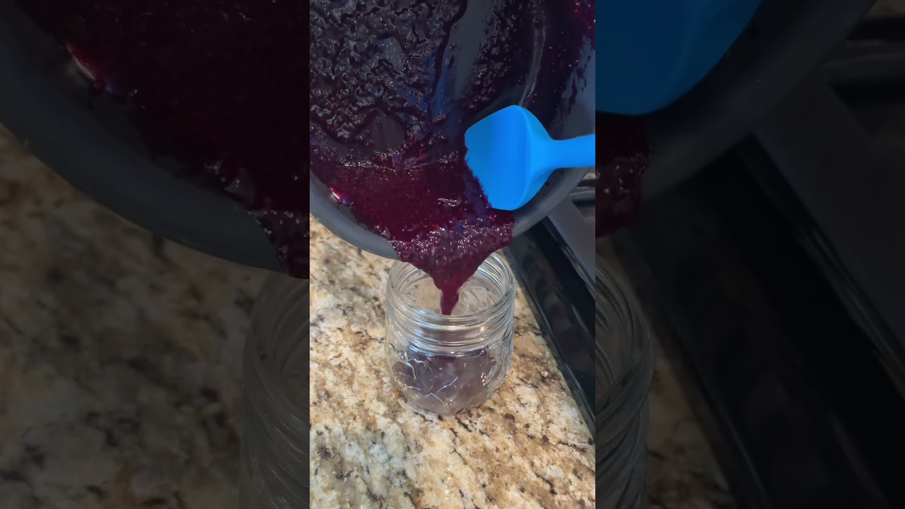 Простой черничный джем без сахара 