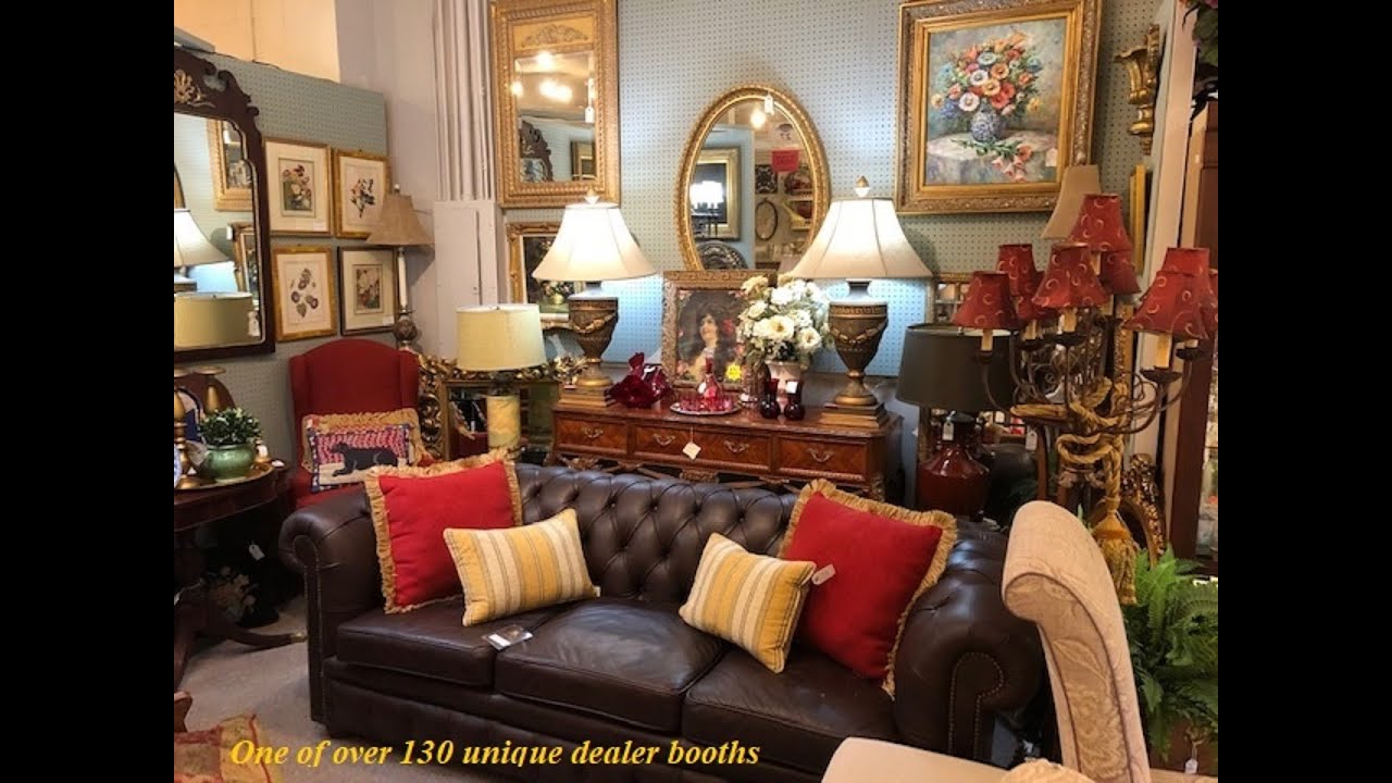 Christmas 2019 at Simple Finds Consignment Mall in Chamblee