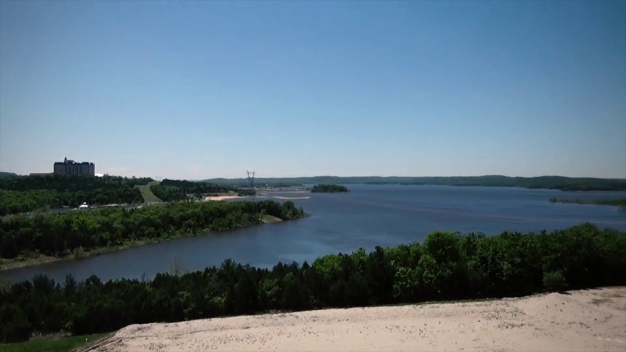 The Majestic 3 Bedroom Lakeview Condos at Thousand Hills