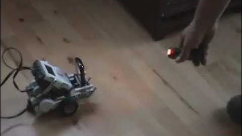 Controlling a Mindstorms NXT robot with Android phone using OpenCV