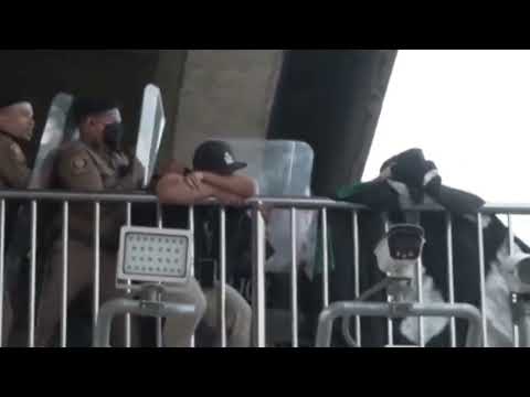 থাইল্যান্ডে আইএমএফ-বিশ্বব্যাংকবিরোধী বিক্ষোভ, পুলিশের সঙ্গে সং/ঘর্ষ