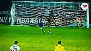 TENDANGAN PANENKA ARTHUR IRAWAN VS RANS NUSANTARA - TROFEO RONALDINHO