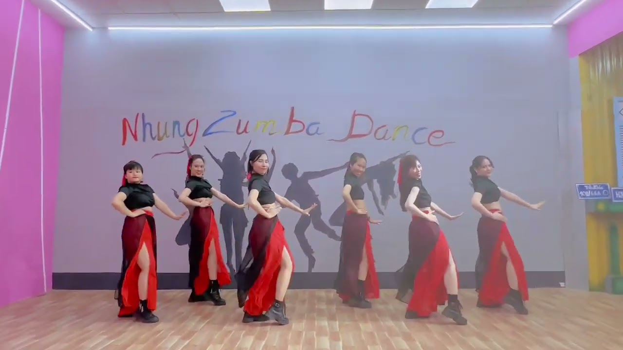 Quẻ bói remix - La la la Suki - Choreo Thuận Zilo - Nhung Zumba Dance - Dance fitness