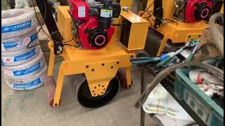 China 37KW 1.8 tons 30 kilonewton vibration single wheel mini roller