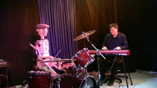 Robot Drummer - Spruce Deuce v1.2