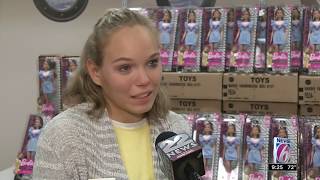 Teen collects hundreds of Barbies with prosthetic legs