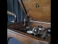 宮城 まり子 ♪ユー・アー・マイ・サンシャイン♪ (初戀の唄) 1950年 78rpm record. Columbia Model No 116 phonograph