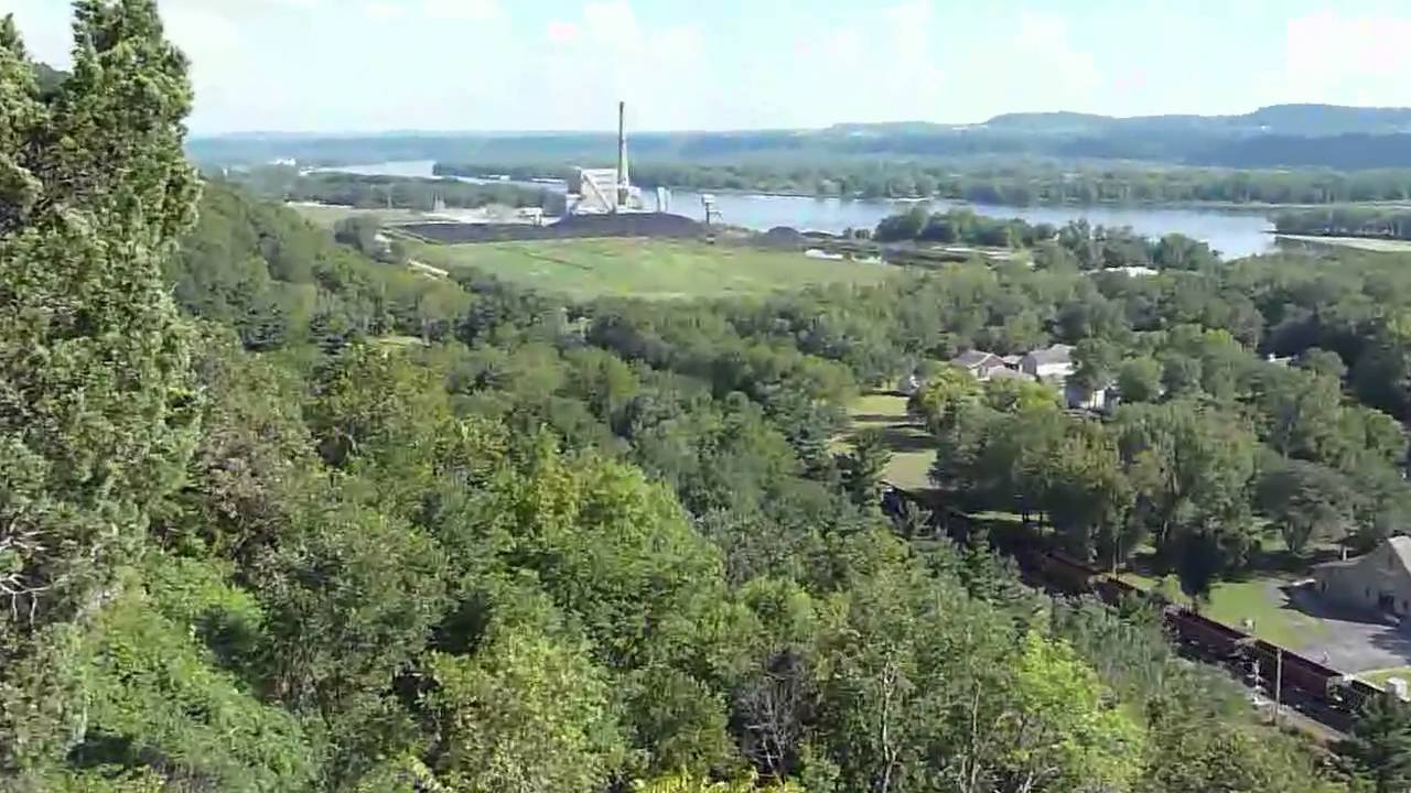 BNSF train at Cassville, WI YouTube