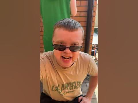 Когда пошел с мамой на банкомат 😂 #shorts - YouTube