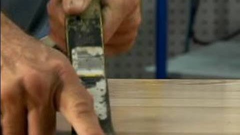 A Guide to Basic Hand Tools : How to Use a Pry Bar
