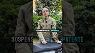 L’uso dello smartphone in moto può costare molto caro! #scooter #multe #patentemoto