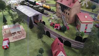 Trix , Snowplow Henshcel And Roco E 94 Dr Br 194 Crocodile .