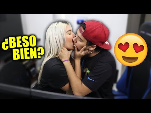 TIPOS DE BESOS con MI NOVIA 💋😍