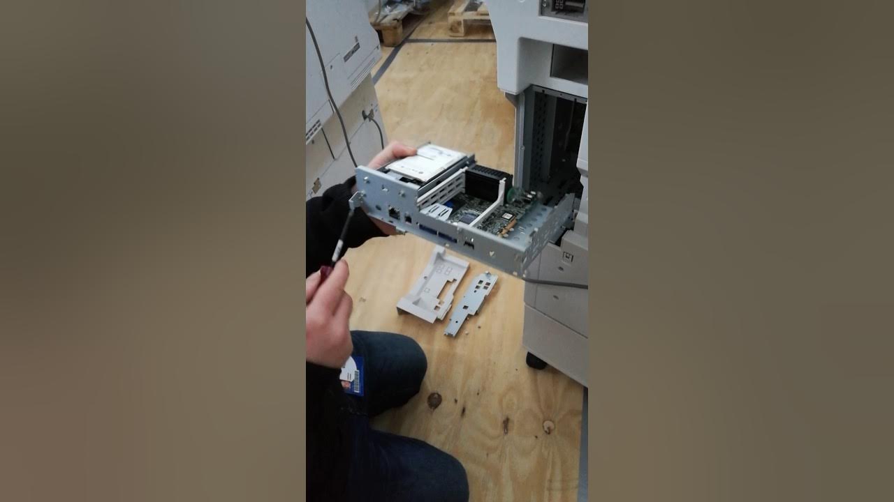 How to remove the HDD YouTube