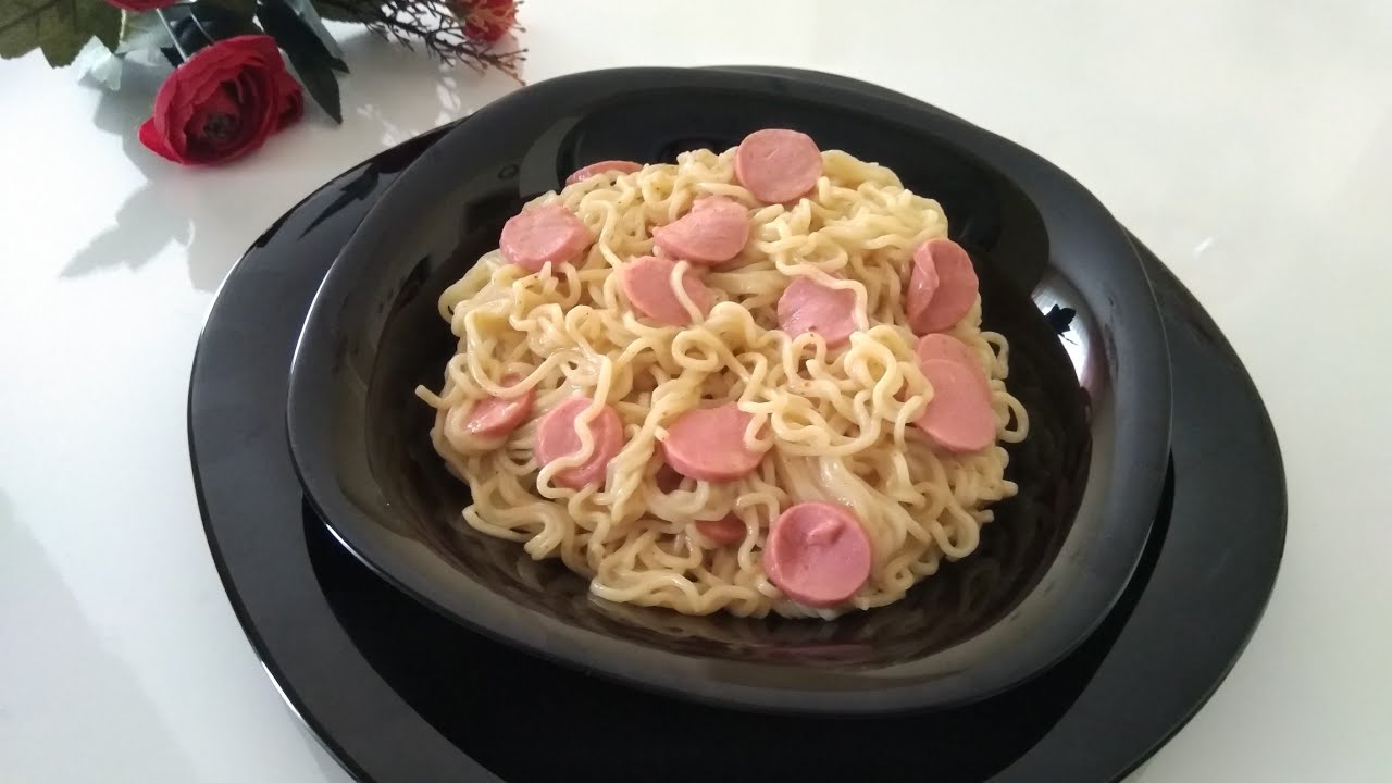 Sosisli Noodle Tarifi / Farklı Noodle Tarifi/ Noodle Tarifi / Leziz Yemek Tarifleri