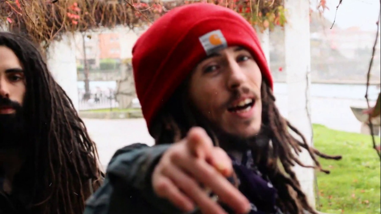 I Gardo Feat. Ini Jahtoni - The Jah Jah Light (Salnes Sound Prod.)