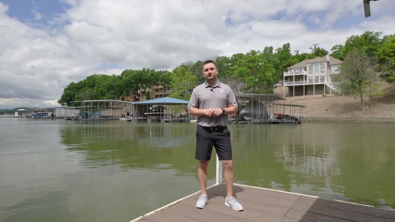 93 Eagle Point, Four Seasons, MO | MM11 Osage - Lakefront at Lake of the Ozarks