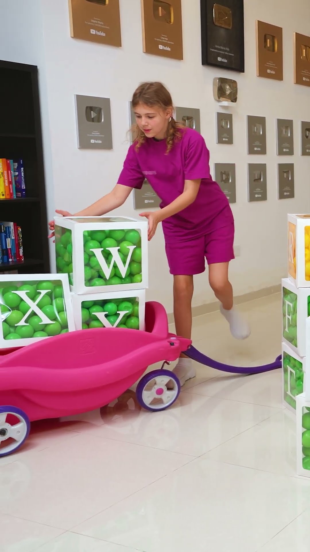 Maria Builds the A to Z Pyramid with GIANT Alphabet Blocks