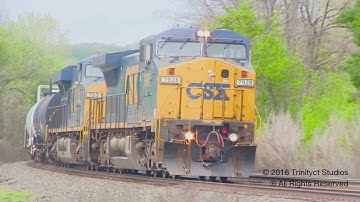 MASSIVE Truck Hunting On Ex-Con/LMS Dash-8 #7928 Leading Q386!!