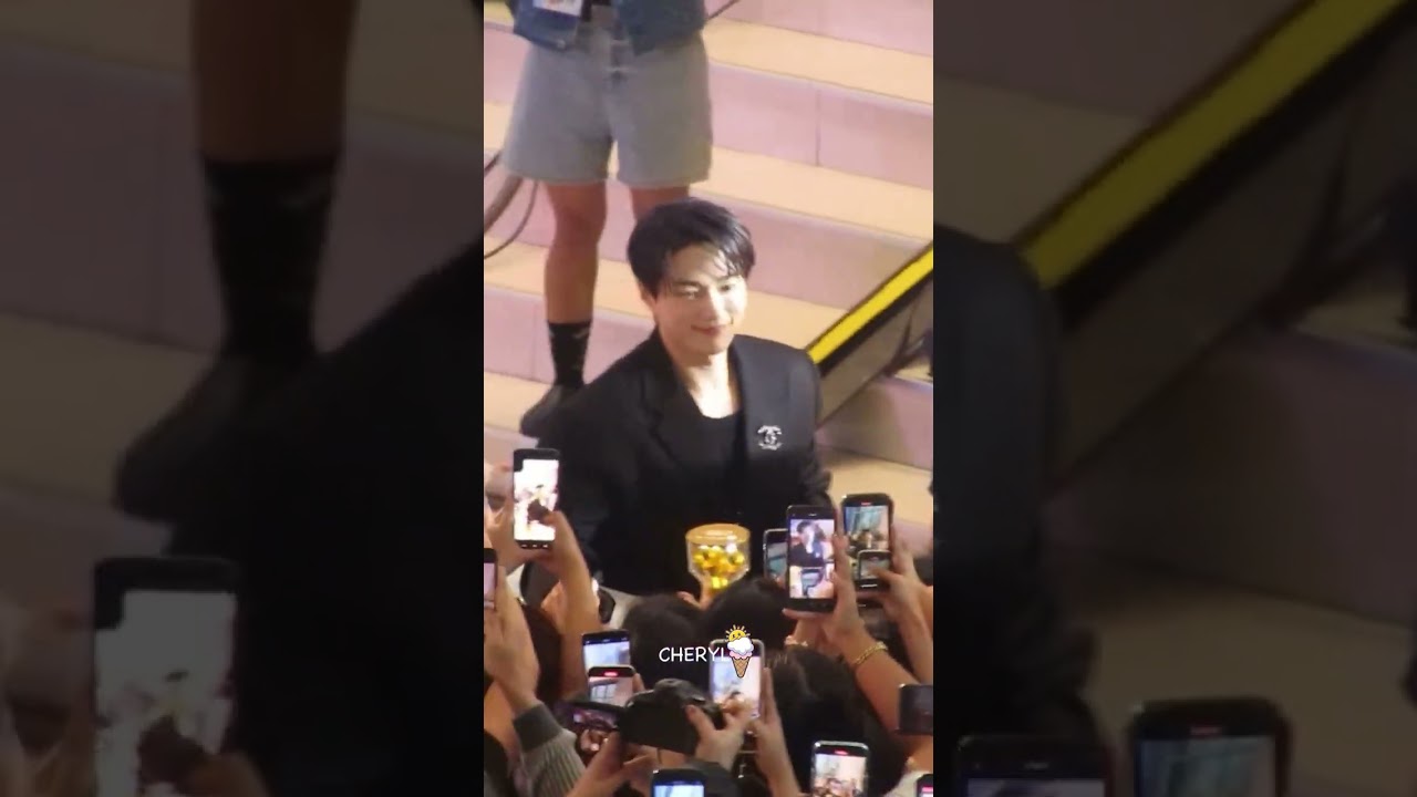 083025 L(Kim MyungSoo) 'Love U Like U' @ Korea Travel Fiesta 2025