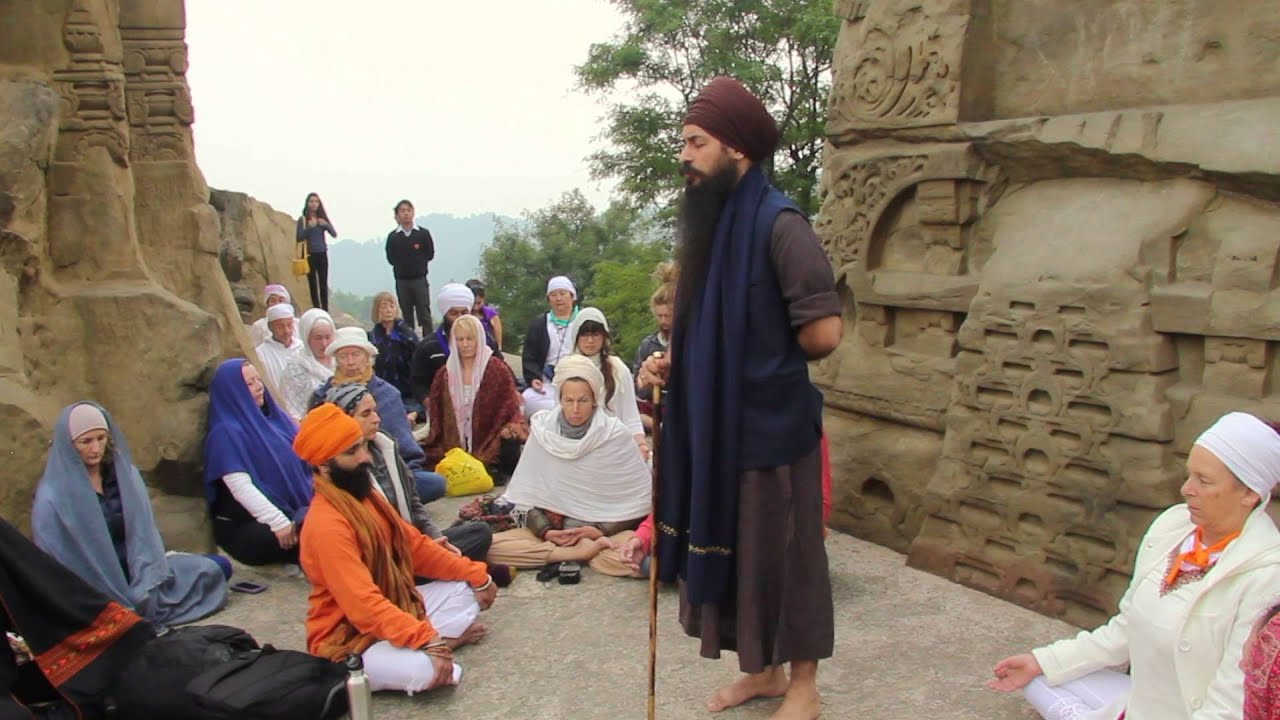 Yogi Amandeep:  Center Yourself in the Sacred