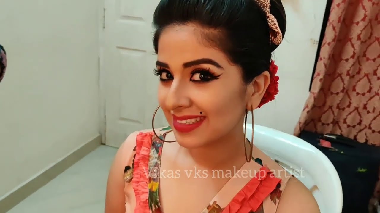 Kerala Makeup Artist shoot makeup for Malayalam celebrities on a