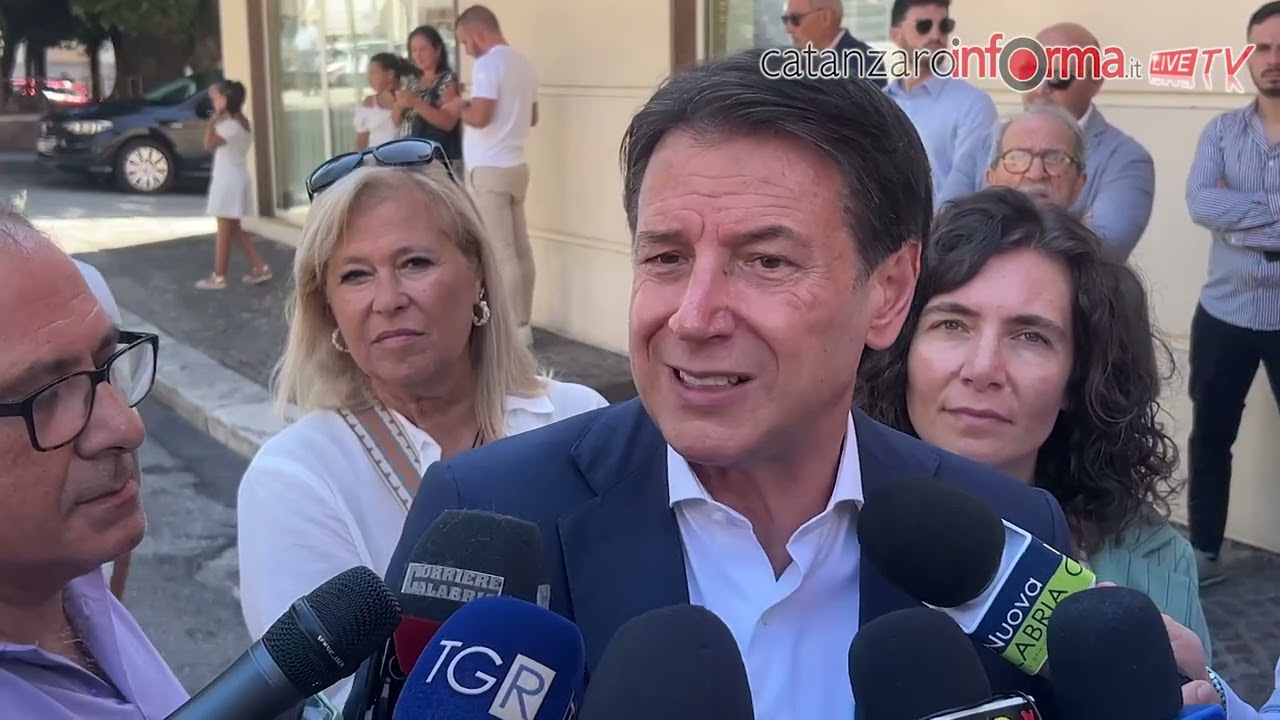 Conte a Catanzaro con Tridico