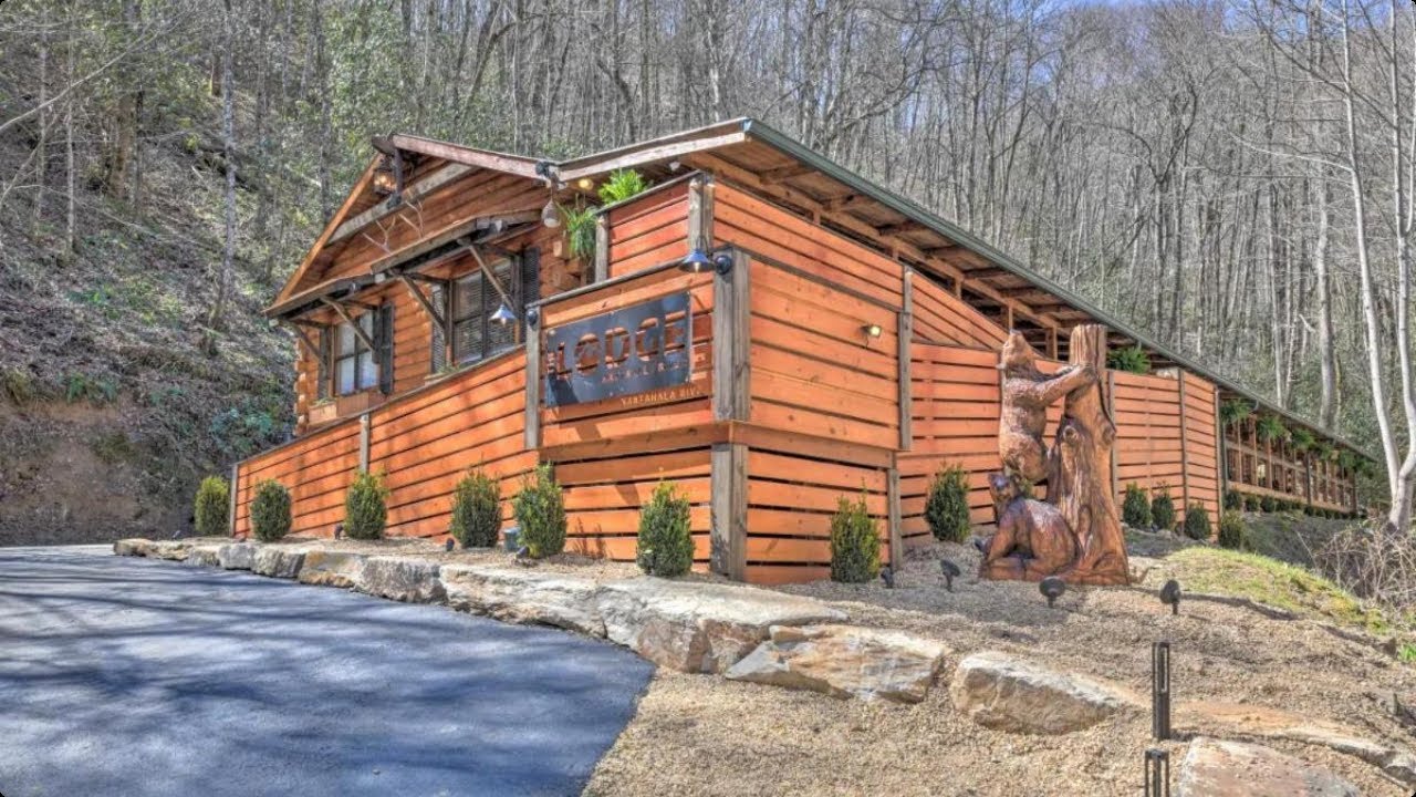 The Lodge Nantahala River | Cozy Cabins in Bryson City