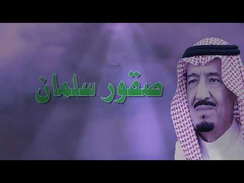 علم الحوثي وعلم من غزابه 