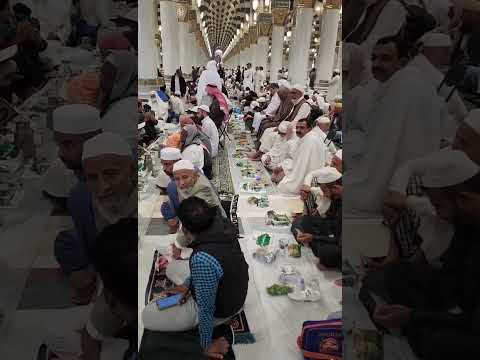 Medine'de İftar Yapıyoruz  #Iftar #medine