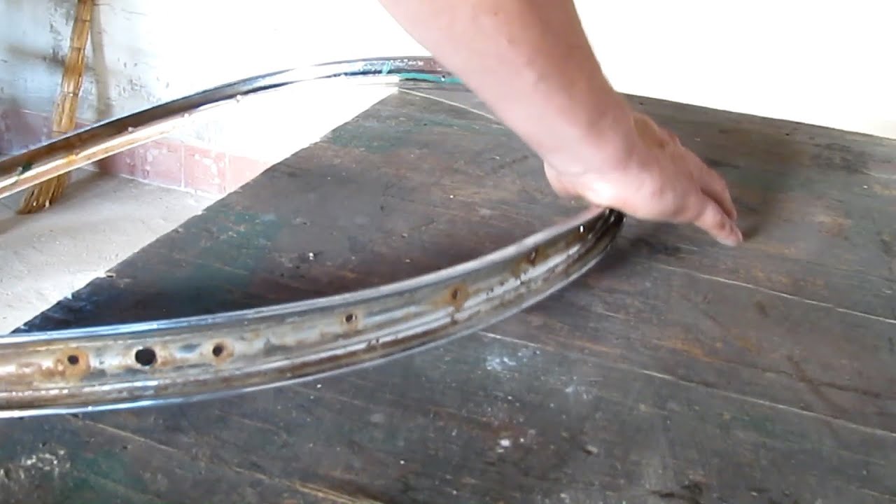 Выпрямить кривое колесо / / своими руками / / ЦЕНТРОВКА КОЛЕСА / ничего ...