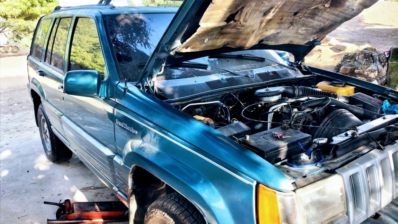 A 1995 Jeep Grand Cherokee 5.2L V8 with a malfunctioning ignition system