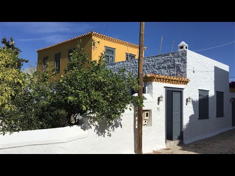 فيديو: يتميز Mallorcan Style Townhouse بإطلالة على كل جناح من جميع الغرف