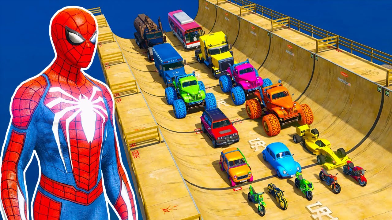 VOITURES sur la Rampe droite avec Spiderman et ses héros! Défi de voiture -  Mods GTA V CARS 