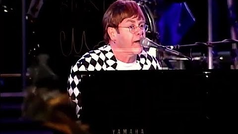Elton John LIVE HD REMASTERED - I Guess That