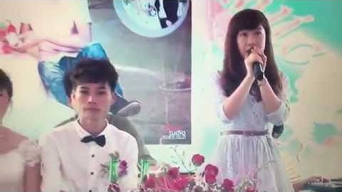 Thiếu nữ xinh hát tặng người yêu cũ đi lấy vợ khiến chú rể bối rối cô dâu phát khóc