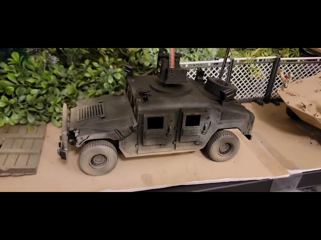 bbi HUMVEE ELITE FORCE エリートフォース　1/18 1:18 BBI Elite Force US 1st Marine Div Battalion Recon