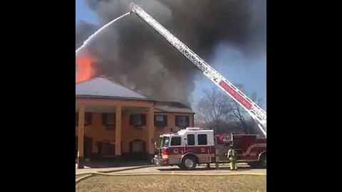 Crews battle large fire at Elizabethtown motel