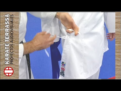 Video: Cómo Ponerse Un Kimono En Karate